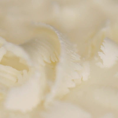 Topping (Serutan Cokelat Putih / White Chocolate Flakes)